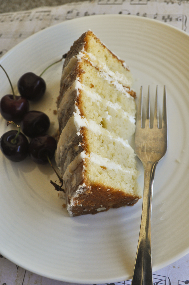 Vanilla Naked Cake With Fresh Buttercream Frosting My Friday Food Swings